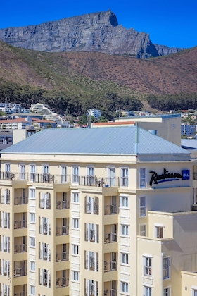 Gallery - Radisson Blu Le Vendome Hotel, Cape Town