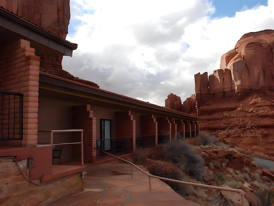 Gallery - Goulding's Lodge