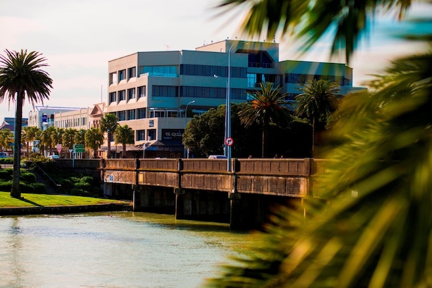 Gallery - Emerald Hotel