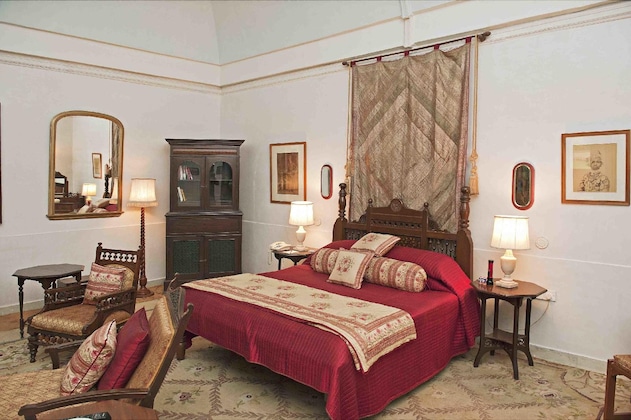 Gallery - Welcomheritage Bal Samand Lake Palace