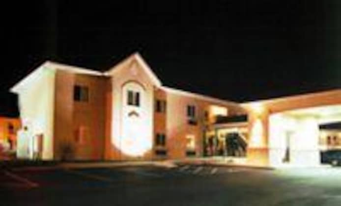 Gallery - Super 8 By Wyndham Indianapolis Ne Castleton Area