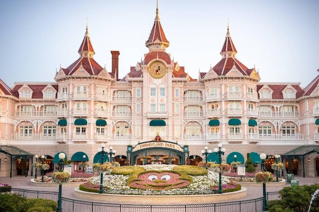 Gallery - Disneyland® Hotel