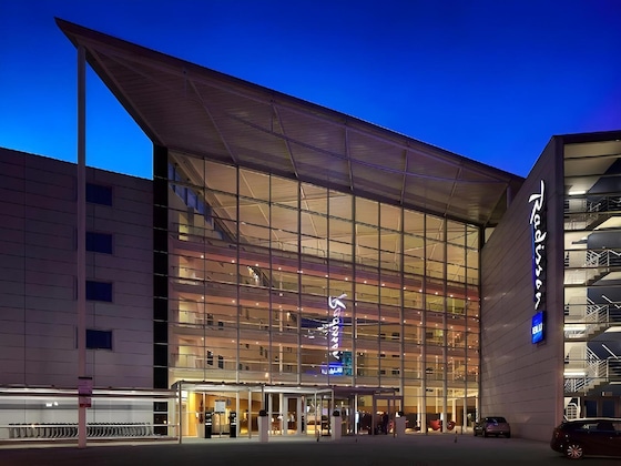Gallery - Radisson Blu Hotel London Stansted Airport