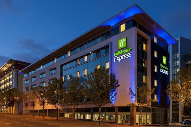 Gallery - Holiday Inn Express Newcastle City Centre By Ihg