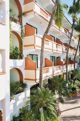 Gallery - El Pescador Hotel