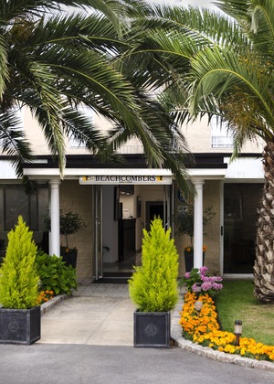 Gallery - Beachcombers Hotel