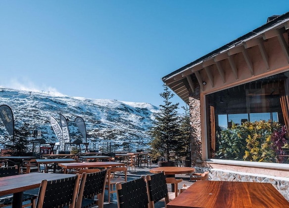 Gallery - The Mountains Hotel