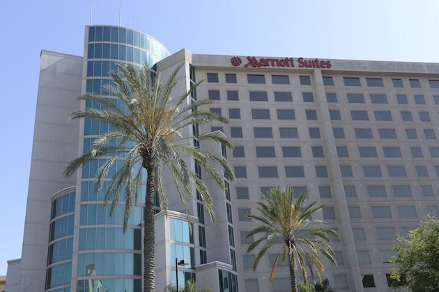 Gallery - Anaheim Marriott Suites
