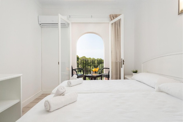 Gallery - Hostal Talamanca