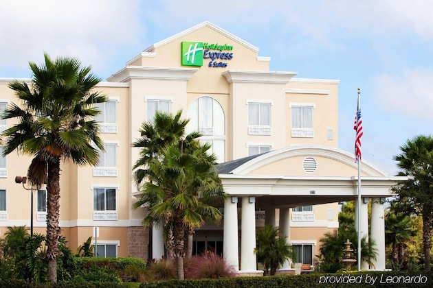 Gallery - Holiday Inn Express Hotel & Suites New Tampa I-75 By Ihg