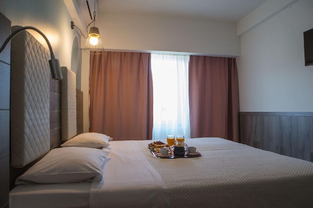 Gallery - Metropolitan Hotel