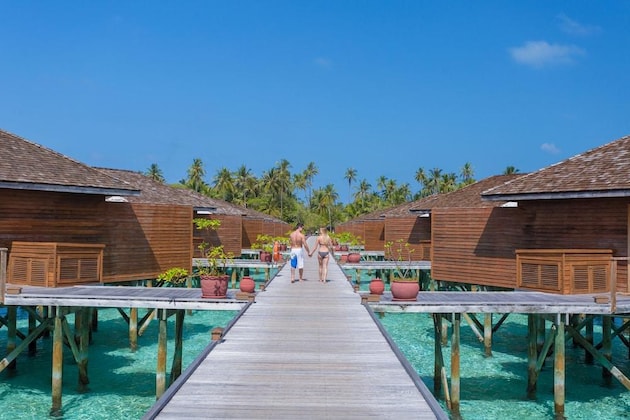 Gallery - Meeru Maldives Resort Island