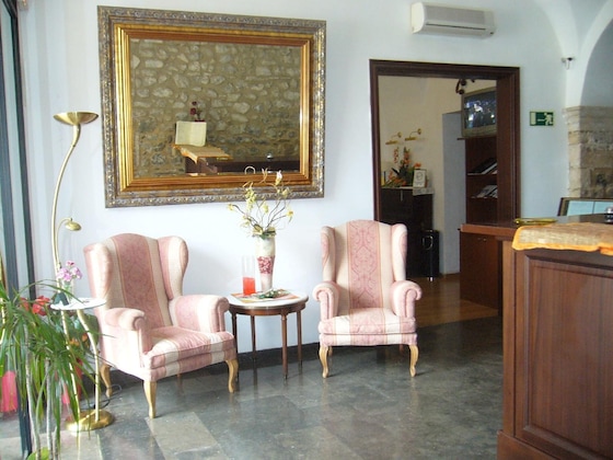 Gallery - Comte Tallaferro