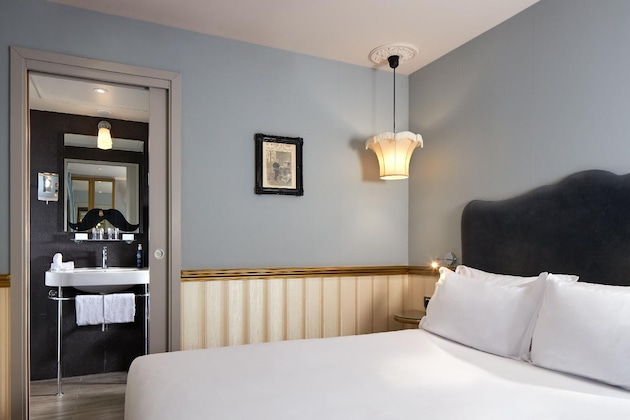 Gallery - Les Plumes Hôtel Paris