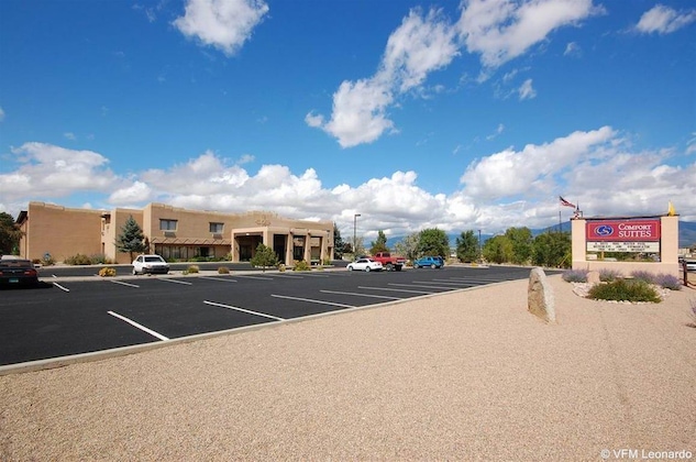 Gallery - Comfort Suites