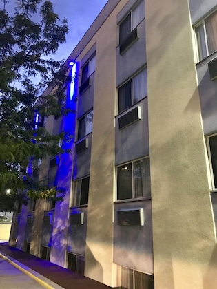 Gallery - Best Western Plus Brooklyn Bay Hotel