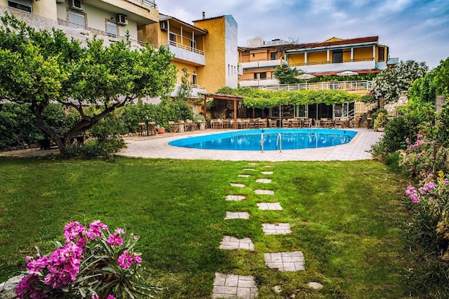Gallery - Roxani Hotel
