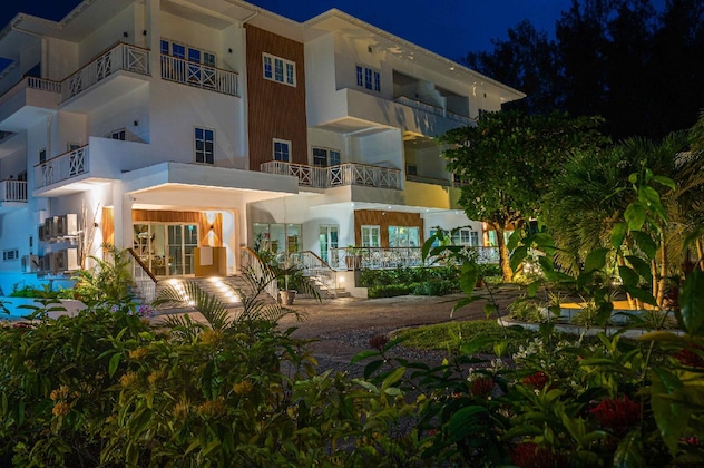 Gallery - Acajou Beach Resort