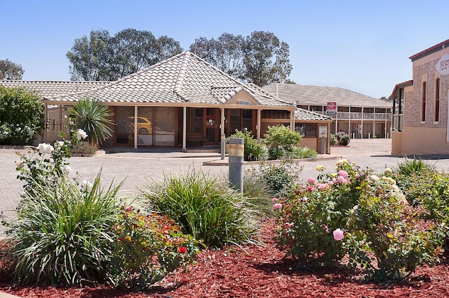 Gallery - The Standpipe Golf Motor Inn