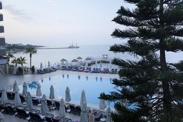 Gallery - Jasmine Beach Resort