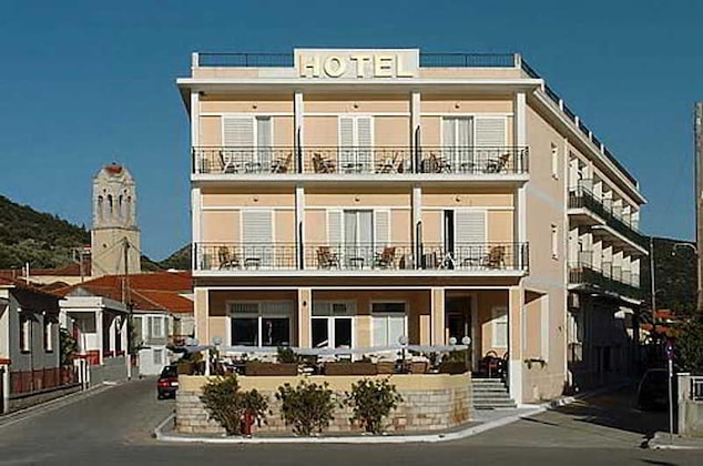 Gallery - Mentor Hotel