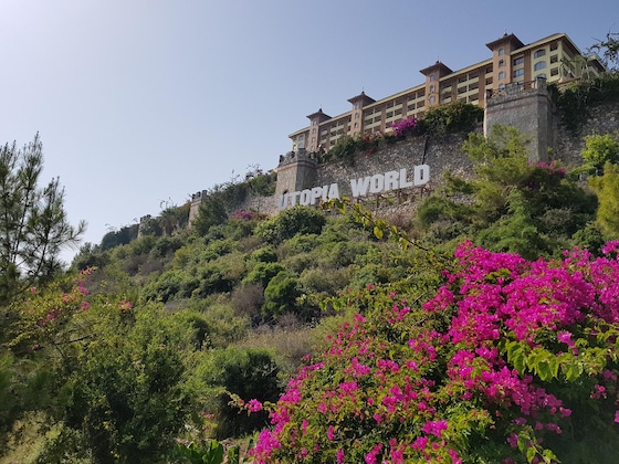 Gallery - Utopia World
