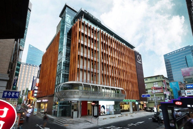 Gallery - Metro Hotel