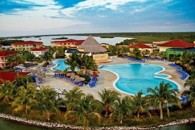 Gallery - Memories Caribe Beach Resort - Adults Only  +16
