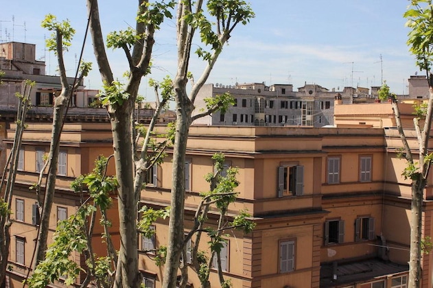 Gallery - Sole E Luna