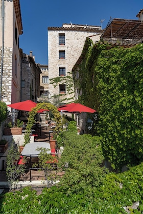 Gallery - Le Saint Paul