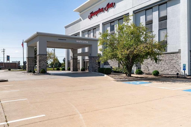 Gallery - Hampton Inn Bloomington West