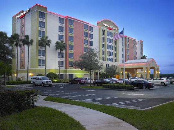 Gallery - Springhill Suites By Marriott Miami Airport South Blue Lagoon Area