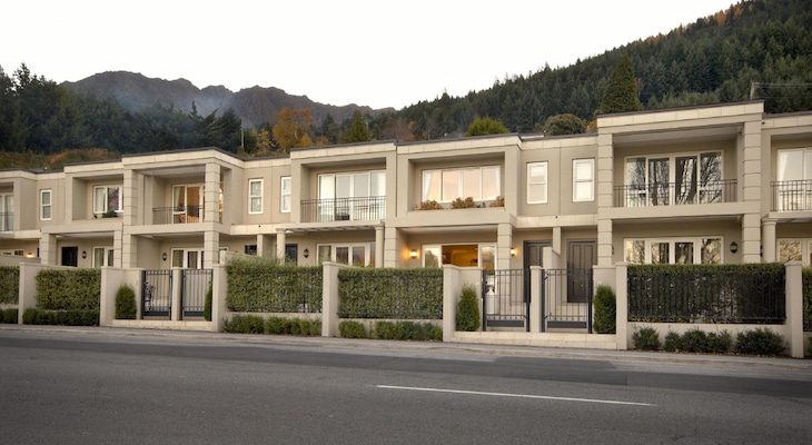 Gallery - Esplanade Queenstown By Staysouth