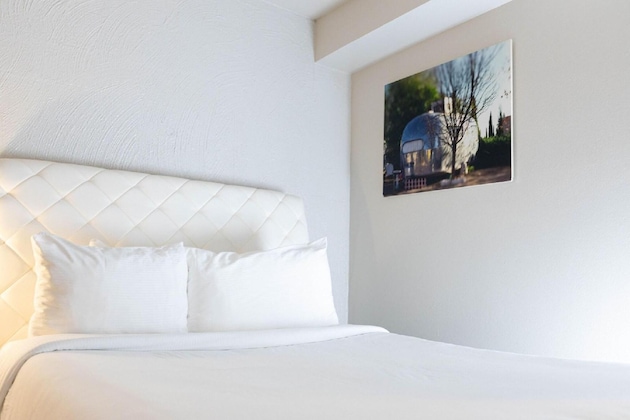 Gallery - The Clarendon Hotel and Spa