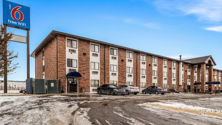 Gallery - Motel 6 Elk Grove Village