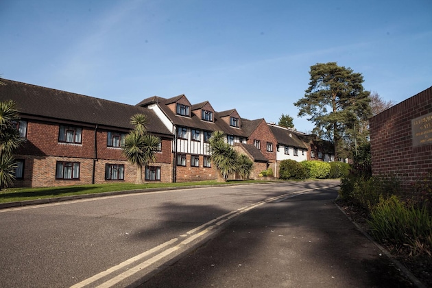 Gallery - Elite Venue Selection Felbridge - Gatwick