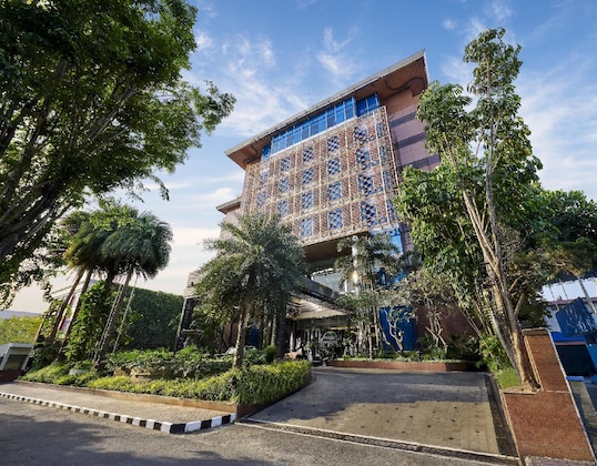 Gallery - The Royal Surakarta Heritage - Handwritten Collection