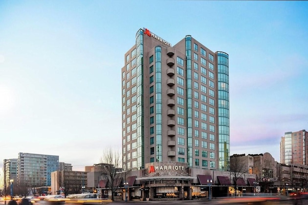Gallery - Vancouver Airport Marriott