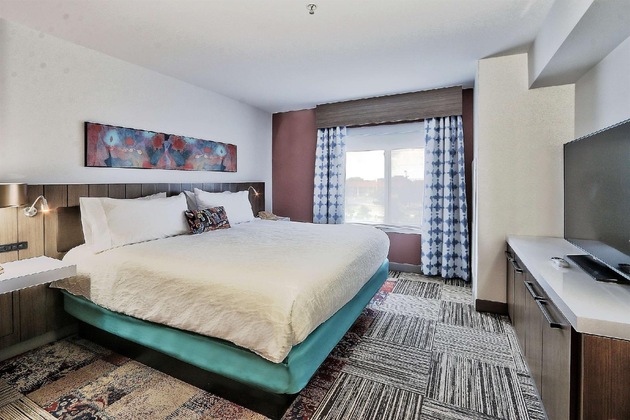 Gallery - Hilton Garden Inn Albuquerque Journal Center