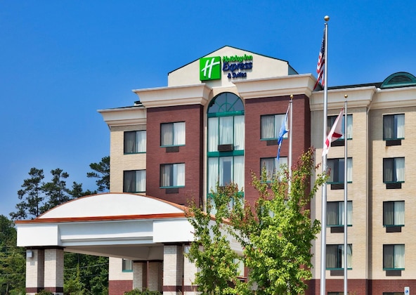 Gallery - Holiday Inn Express Hotel & Suites Birmingham - Inverness By Ihg