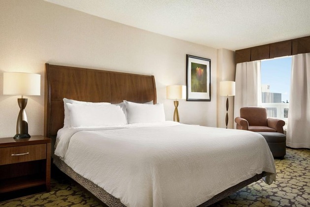 Gallery - Hilton Garden Inn Saskatoon Downtown