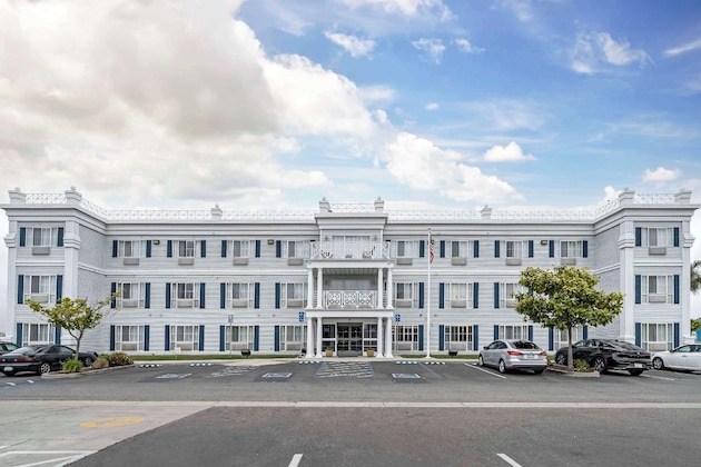Gallery - Best Western Salinas Monterey Hotel