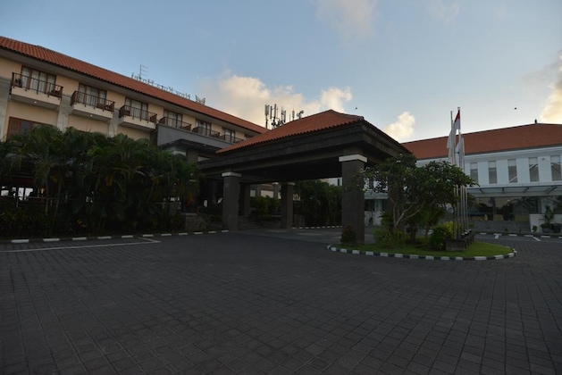 Gallery - New Kuta Hotel By Lorin