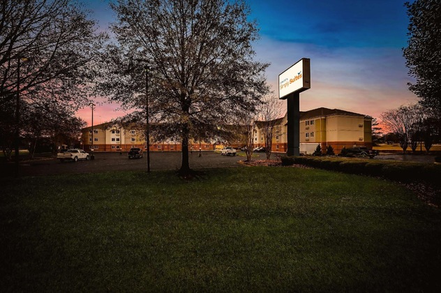Gallery - Sonesta Simply Suites Huntsville Research Park
