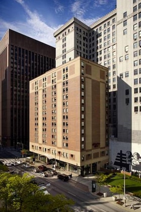 Gallery - Hampton Inn Cleveland Downtown