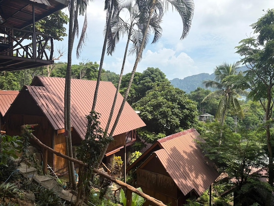 Gallery - Phi Phi Ingphu Viewpoint