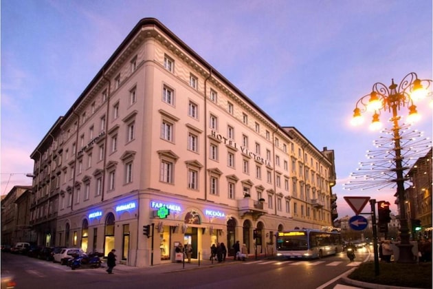 Gallery - Victoria Hotel Letterario