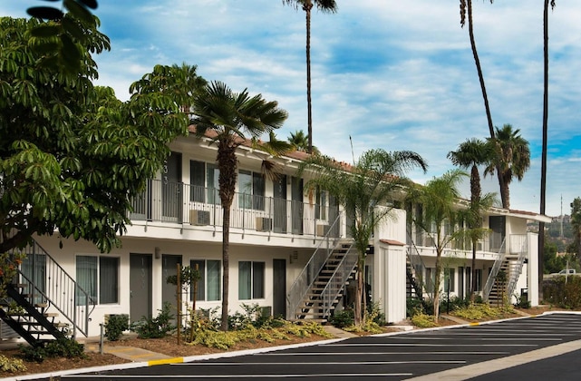 Gallery - Hotel Iris - San Diego