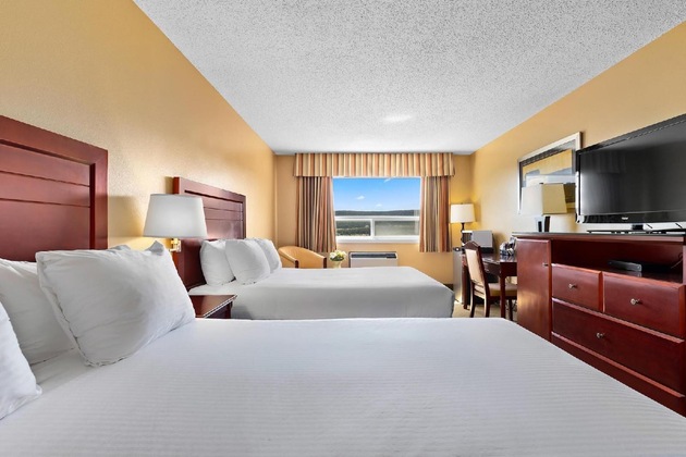 Gallery - Coast Fraser Inn