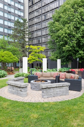 Gallery - Courtyard By Marriott Boston Logan Airport